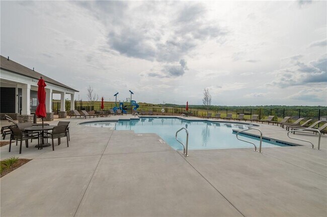 Building Photo - 13 Westerly Sta