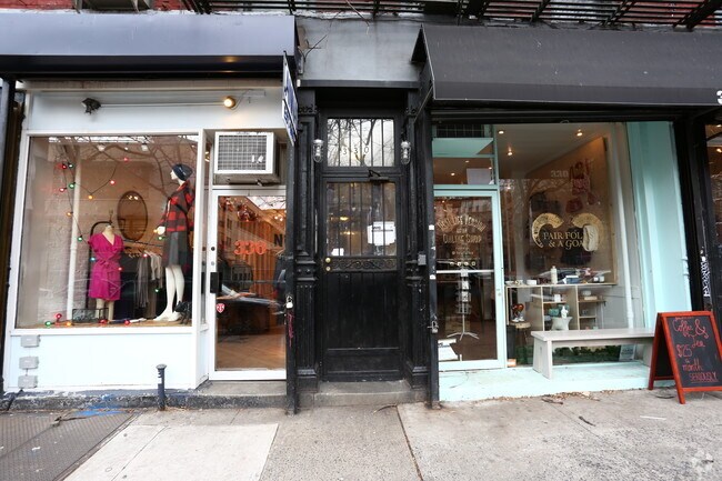 Building Photo - 330 E 11th St