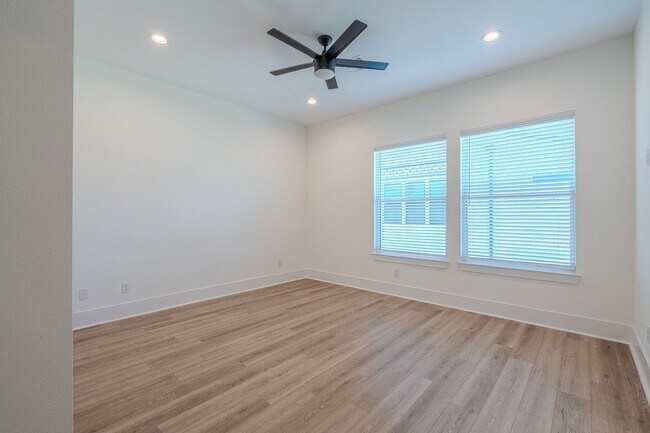 Building Photo - 1620 Ojeman Rd