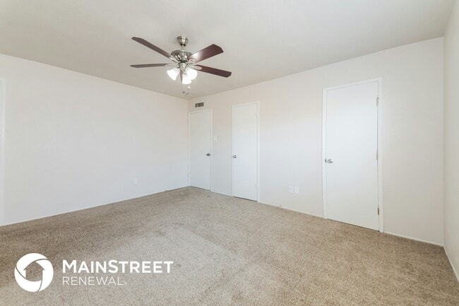 Building Photo - 713 Arbor Downs Dr