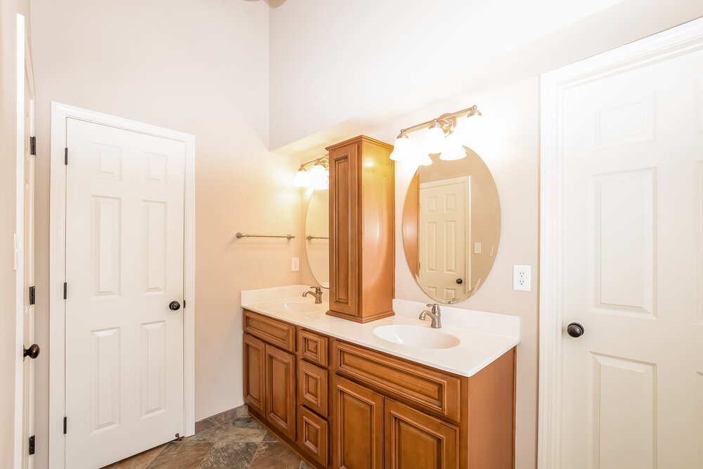 Building Photo - 6688 Millgrove Park Dr