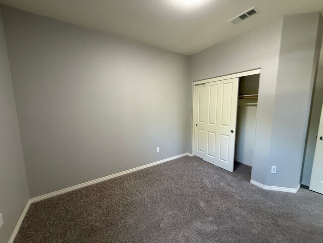 Building Photo - 24122 Village Cir Dr