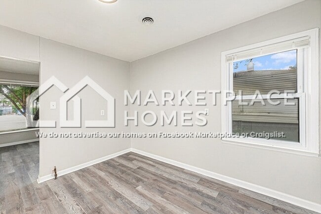 Building Photo - 12782 Couwlier Ave