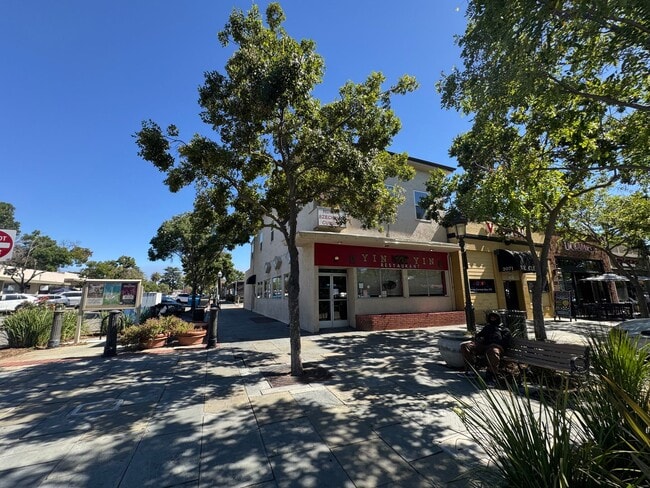 Building Photo - Executive Fully Upgraded Condo in Downtown Livermore