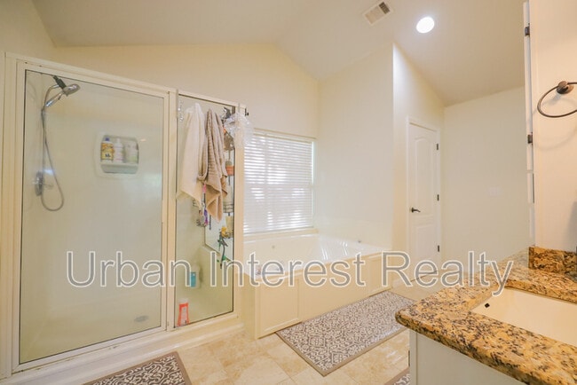 Building Photo - 505 Beach Dr