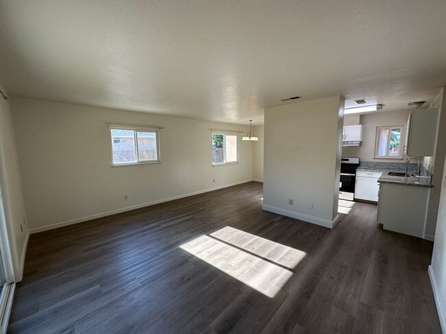 Building Photo - 2631 Dobbins Ln