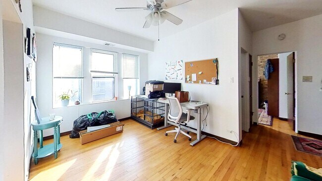 Building Photo - 1313 W Addison St
