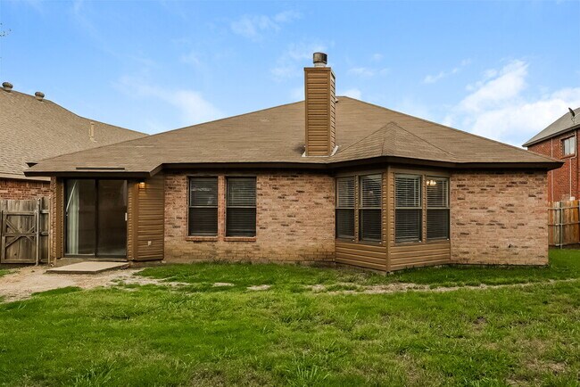 Building Photo - 6606 Beryl Dr