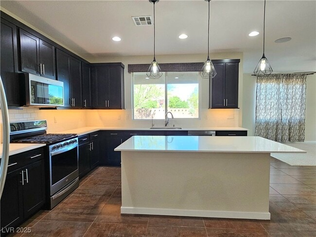 Building Photo - 7017 Pearl Hilltop Ct