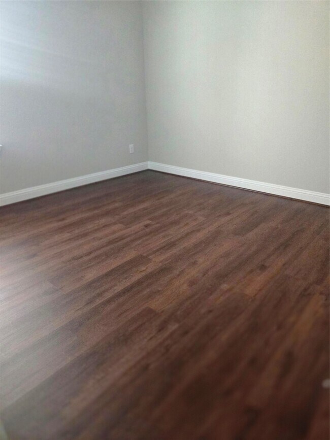 Building Photo - 4218 Davis Oak Dr