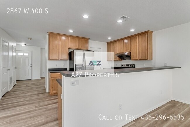 Building Photo - 2867 W 400 S