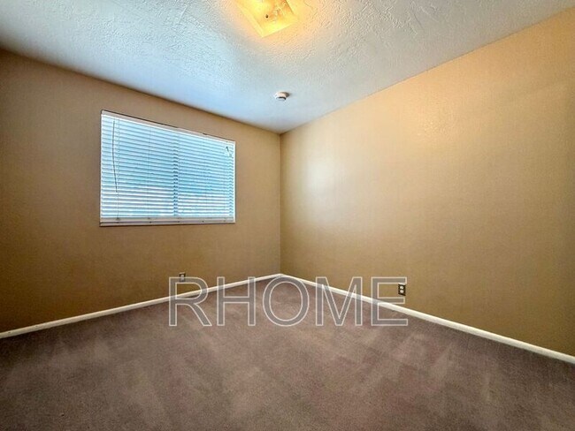 Building Photo - 4633 Quail Vista Ln