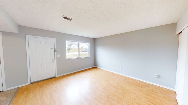 Building Photo - 3140 Walden Pl