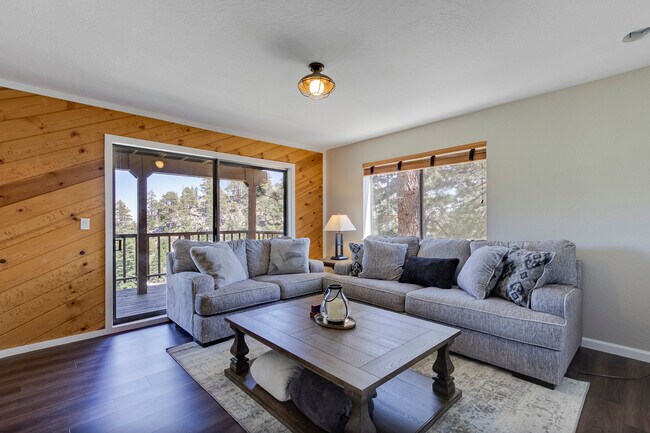 Building Photo - 758 Bigler Cir