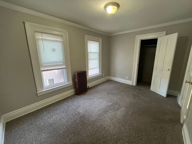 Building Photo - 353-355 Pearl St