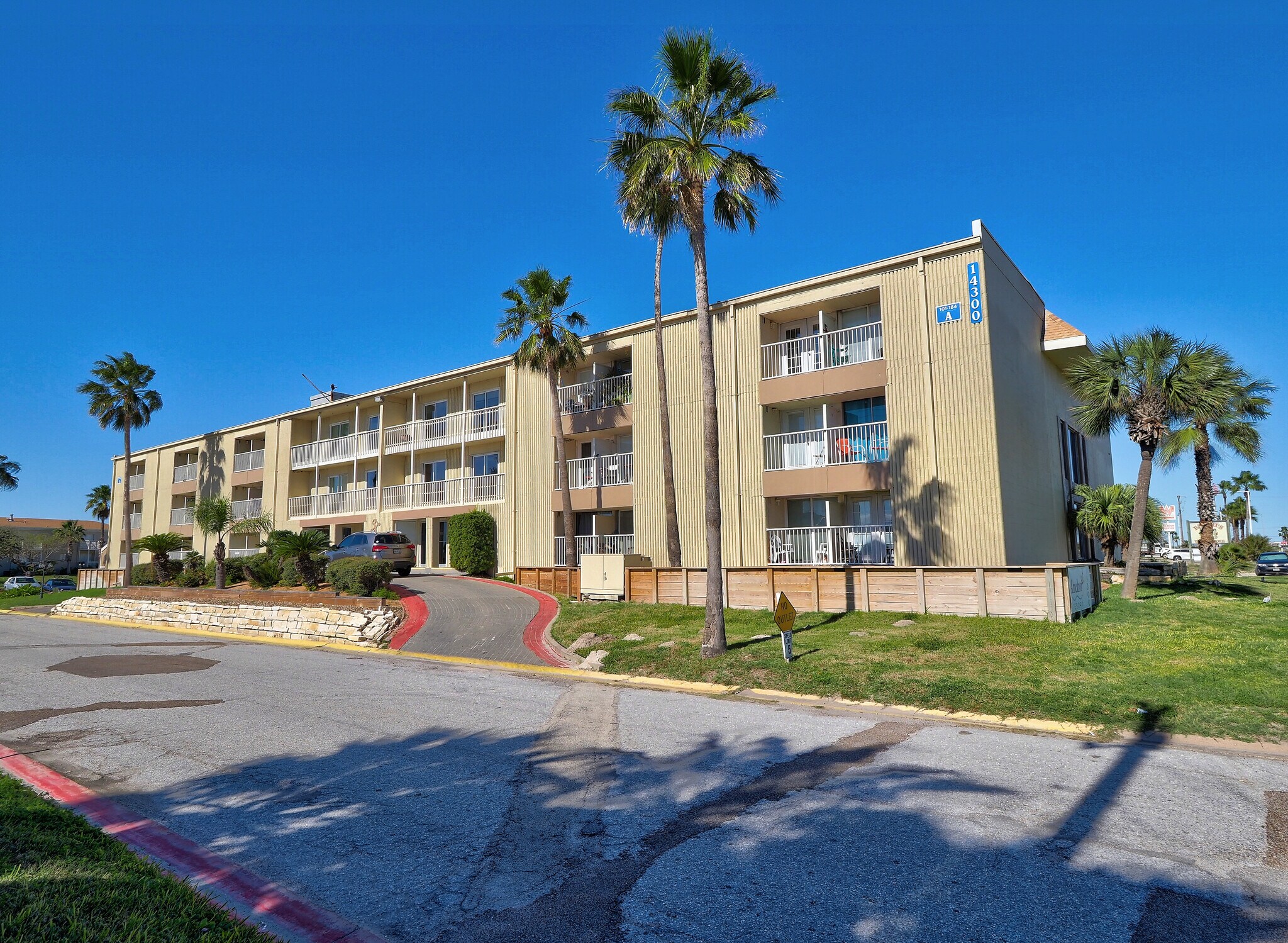 Building Photo - 14300 S Padre Island Dr