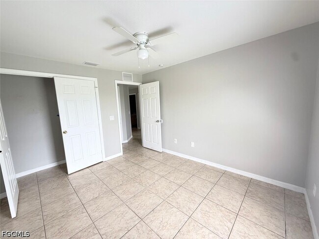 Building Photo - 208 Hightower Ave S