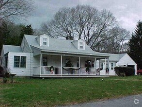 Building Photo - 84-84 Wampanoag Cir
