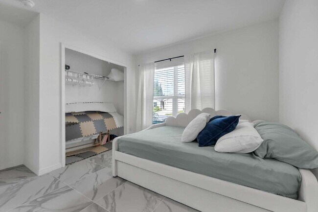 Building Photo - Modern 4-Bedroom Home– Built in 2023 | $2,500/month