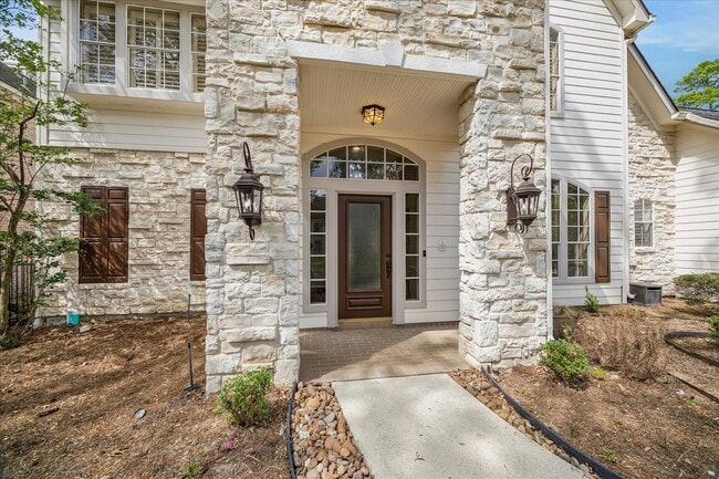 Building Photo - 123 N Concord Forest Cir