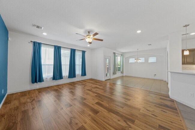 Building Photo - 9683 Shorebird Ln