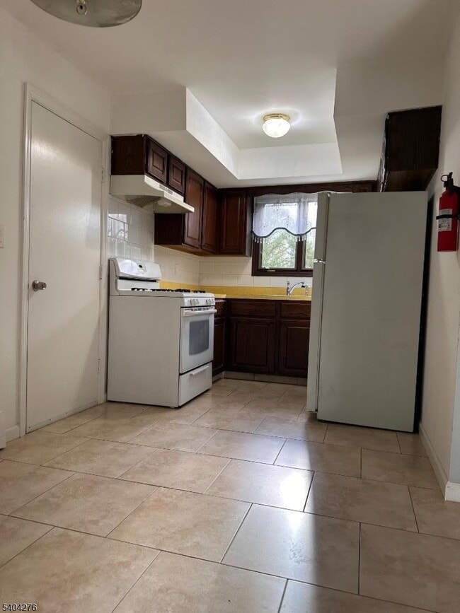 Building Photo - 14 Orchard St