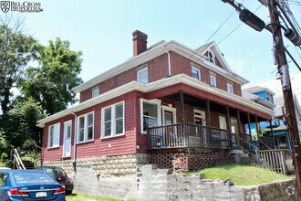 Building Photo - 420-422 Pennsylvania Ave