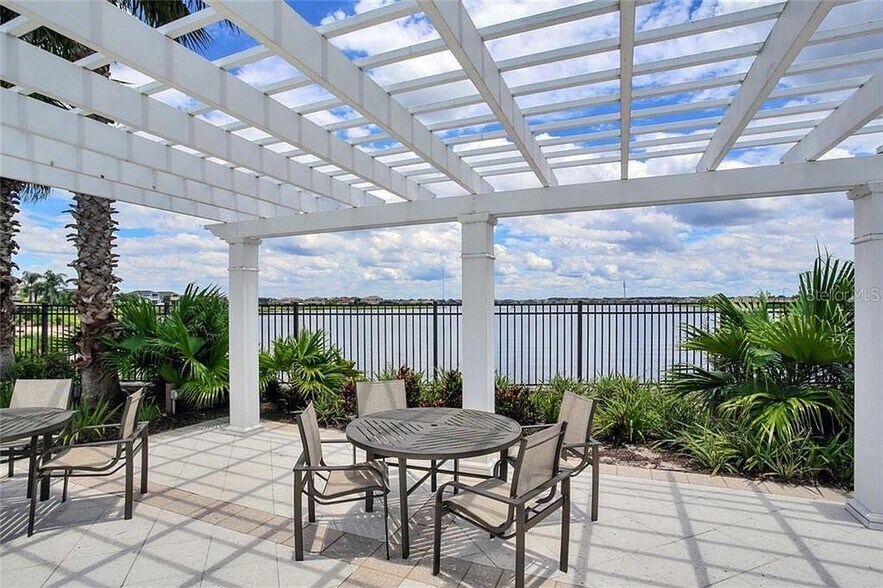 Amenities - 10958 Verawood Dr
