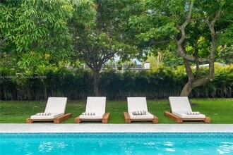 Building Photo - 9600 SW 147th St