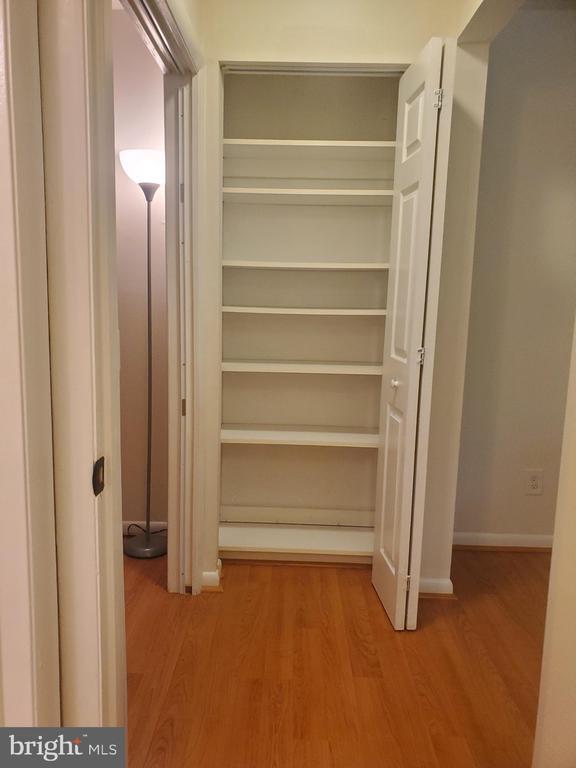 Building Photo - 11627 Vantage Hill Rd