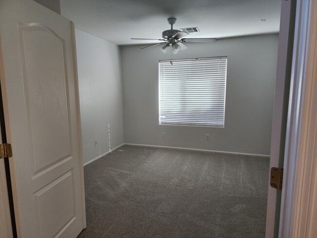 Den - 3317 W. South Butte Rd