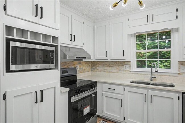Building Photo - 3947 Camrose Pl