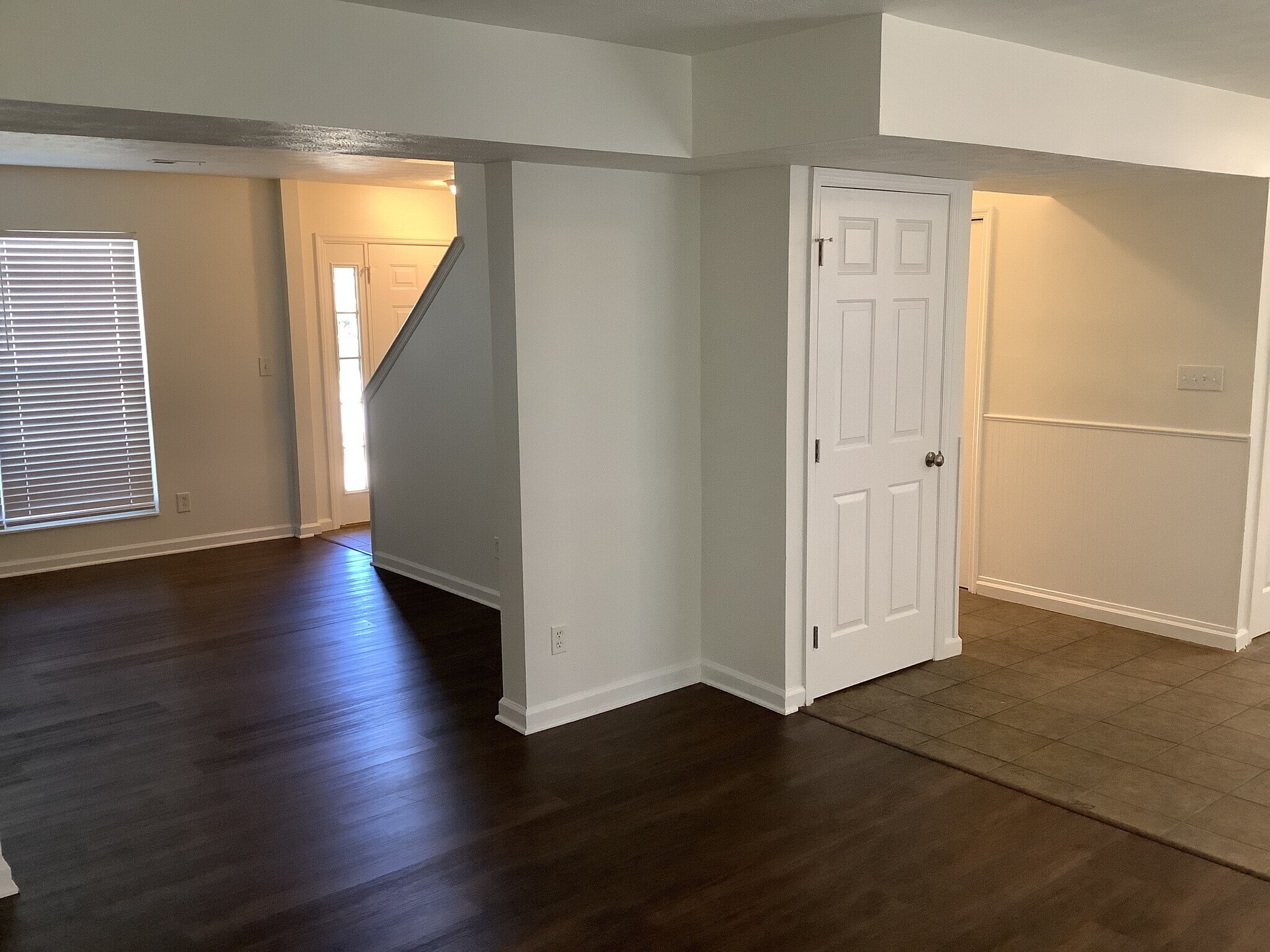 Building Photo - 2377 Ferndown Dr