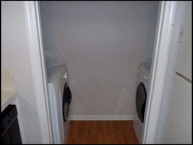 Building Photo - 16 Woodlore Cir