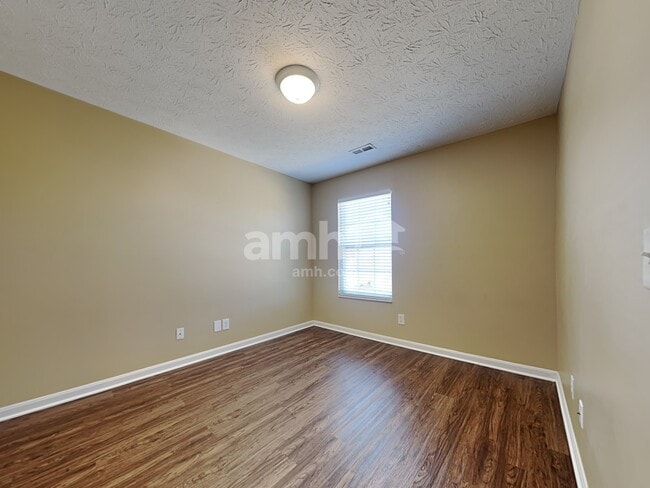 Building Photo - 1468 Vanderlyn Ct