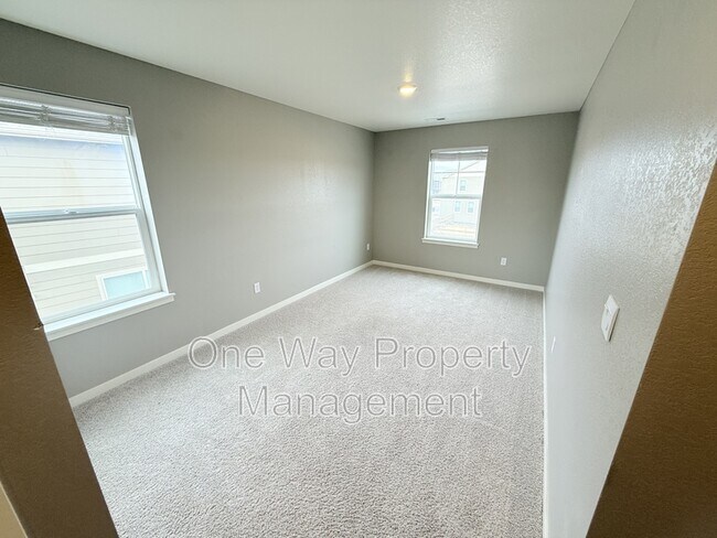 Building Photo - 215 N 62nd Ave