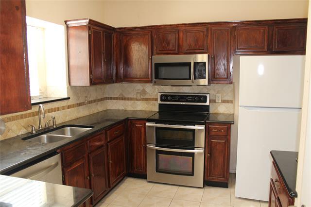 Building Photo - 4012 Windhaven Ln