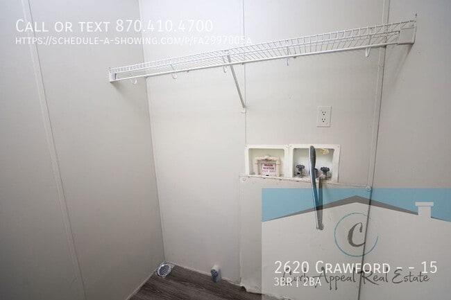 Building Photo - 2620 Crawford Dr