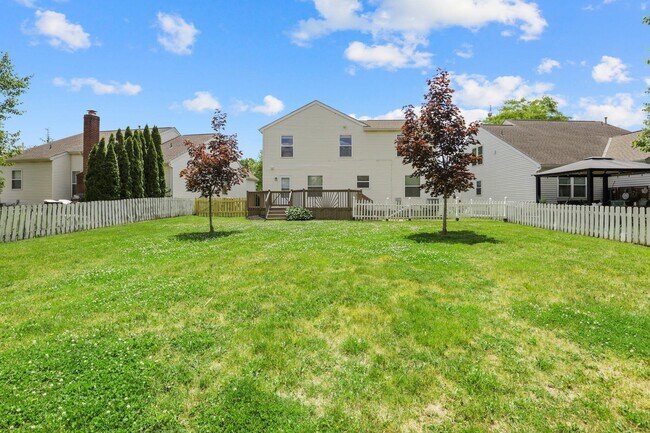 Building Photo - 5998 Blaverly Dr