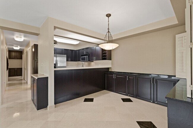 Building Photo - Bright & Spacious 3-Bed, 2-Bath Condo in Ko Olina Hillside Villas with Golf Course Views & Resort...