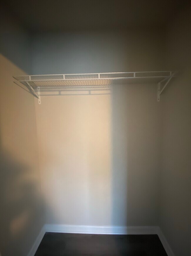 Building Photo - 2444 Washington St