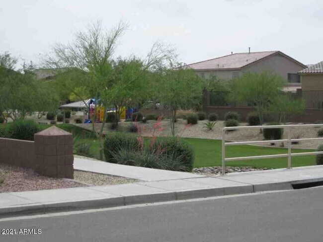 Building Photo - 2216 W Blaylock Dr