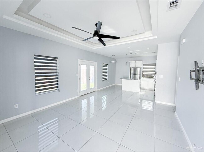 Building Photo - 1602 Angelina Dr