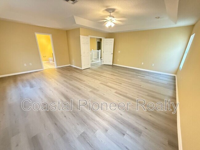 Building Photo - 10337 Stratford Pointe Ave