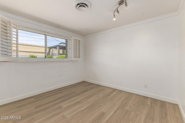 Building Photo - 6742 N 19th St