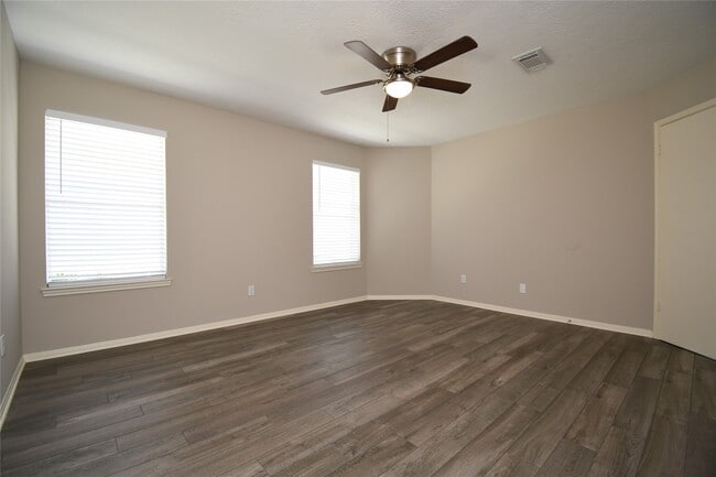 Building Photo - 12331 Westwold Dr