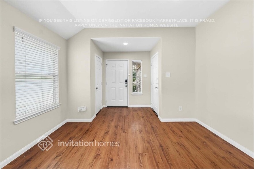 Building Photo - 18806 N Lyford Dr