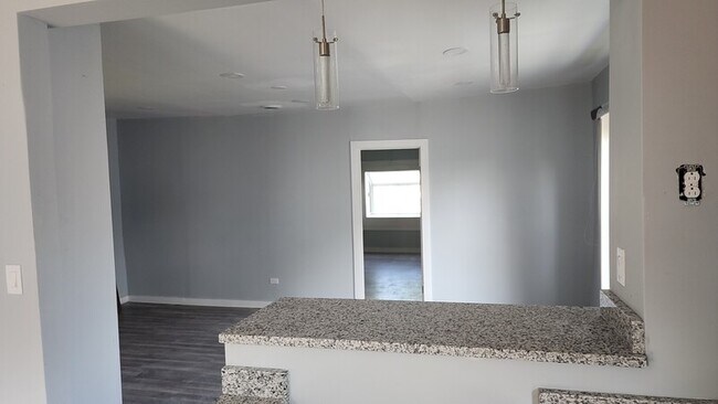 Building Photo - 10730 S Lafayette Ave