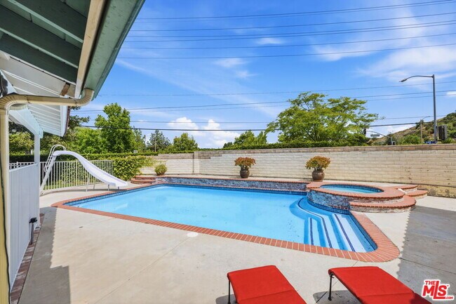 Building Photo - 29107 Hillrise Dr