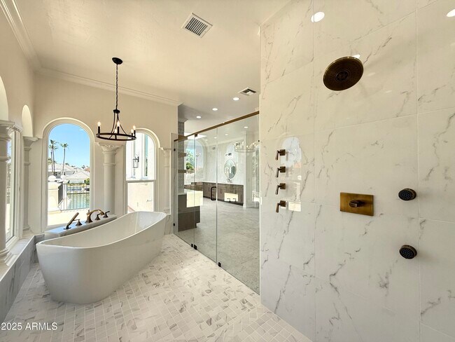 Building Photo - 1523 E Treasure Cove Dr